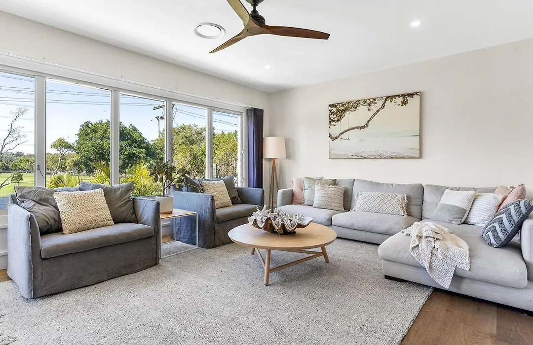 Orana Byron - Luxurious 4 Bedroom Home With Heated Pool-1